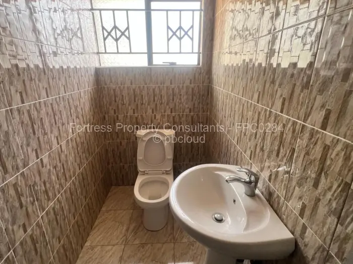 3 Bedroom House to Rent in Emerald Hill