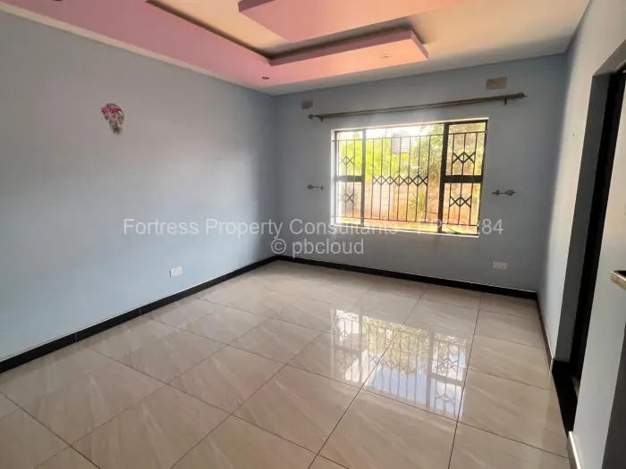 3 Bedroom House to Rent in Emerald Hill