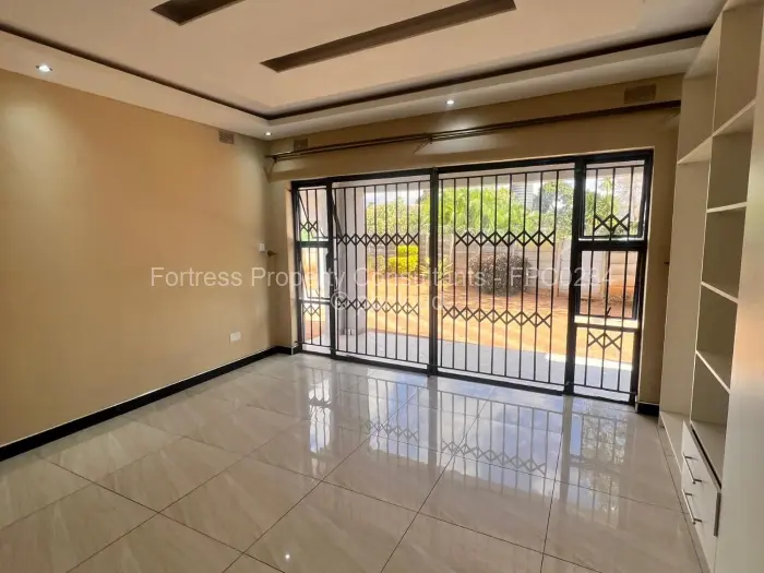 3 Bedroom House to Rent in Emerald Hill