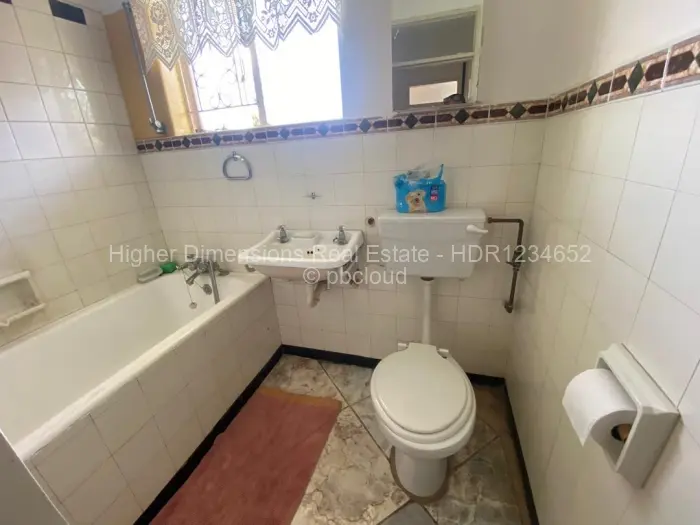 Flat/Apartment to Rent in Avondale
