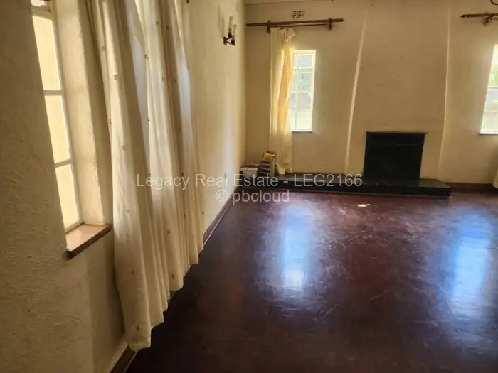 4 Bedroom House to Rent in Bluff Hill