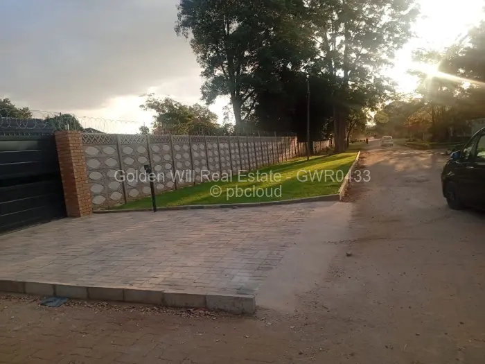 3 Bedroom House to Rent in Milton Park