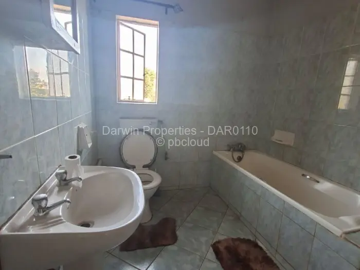 5 Bedroom House for Sale in Helensvale, Harare