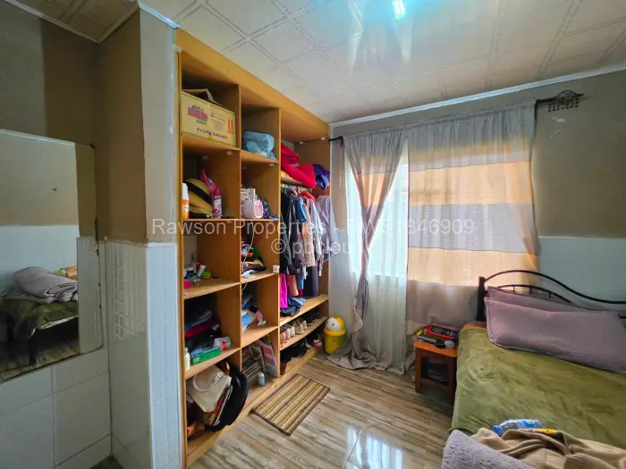 4 Bedroom House for Sale in Mainway Meadows, Harare