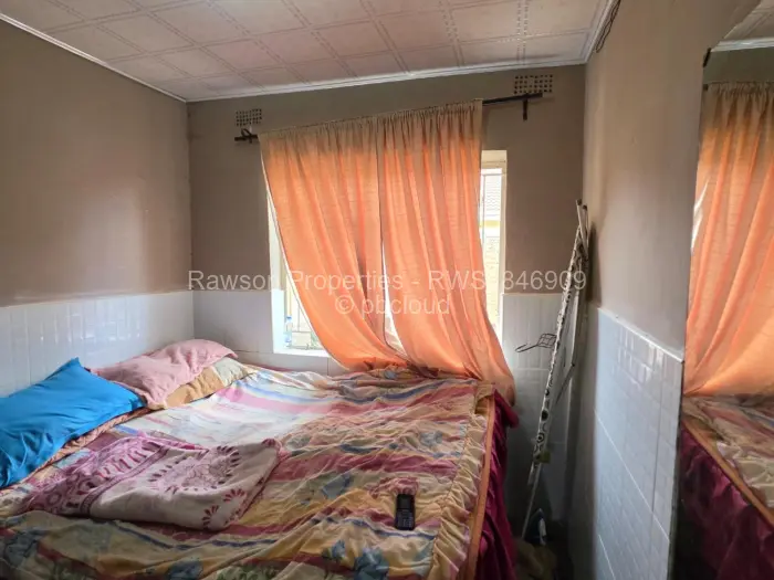 4 Bedroom House for Sale in Mainway Meadows, Harare