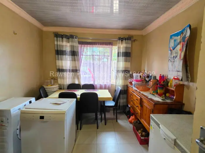 4 Bedroom House for Sale in Mainway Meadows, Harare