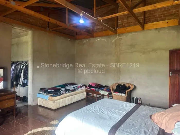 6 Bedroom House for Sale in Burnside, Bulawayo