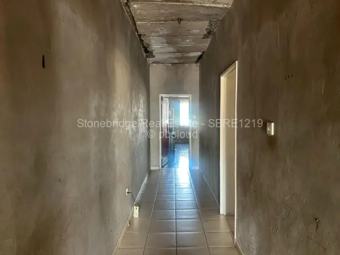 6 Bedroom House for Sale in Burnside, Bulawayo