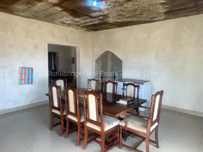 6 Bedroom House for Sale in Burnside, Bulawayo