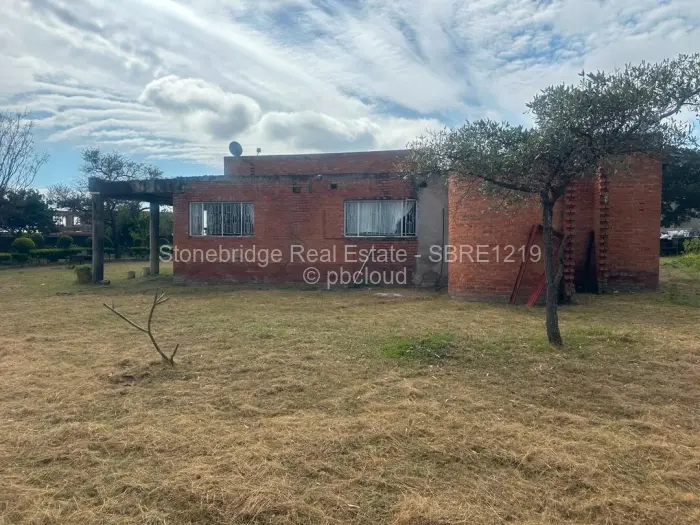 6 Bedroom House for Sale in Burnside, Bulawayo