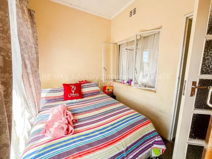 Flat/Apartment to Rent in Avondale West