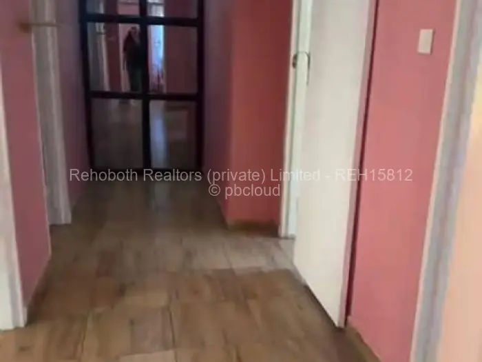 Retail/Shop to Rent in Pomona