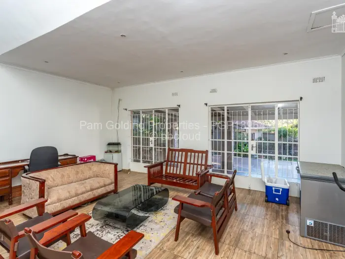 6 Bedroom House for Sale in Greystone Park, Harare