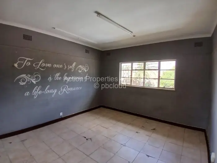 Office to Rent in Avondale