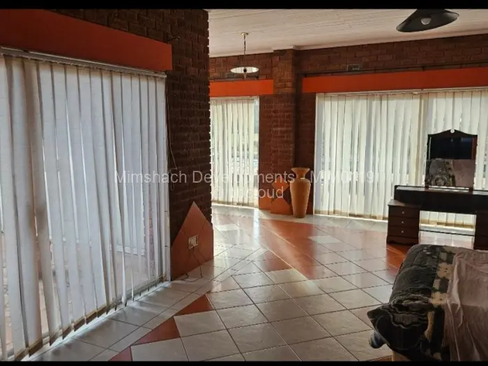 3 Bedroom House for Sale in Bluff Hill, Harare