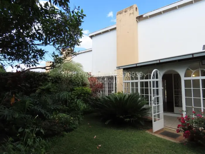 2 Bedroom Cottage/Garden Flat to Rent in Avondale, Harare