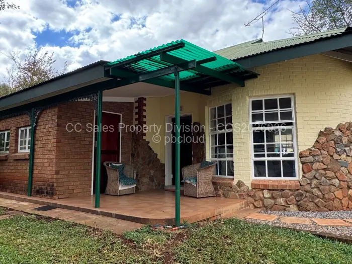 Townhouse/Cluster for Sale in Suburbs, Bulawayo