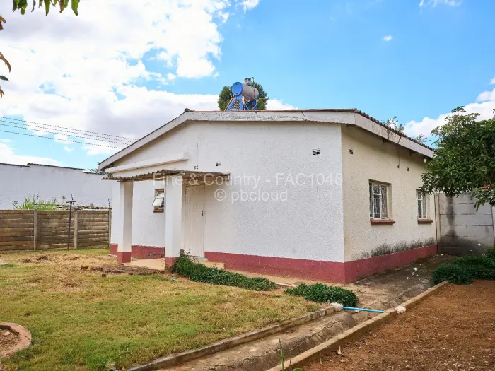 2 Bedroom House to Rent in Vainona