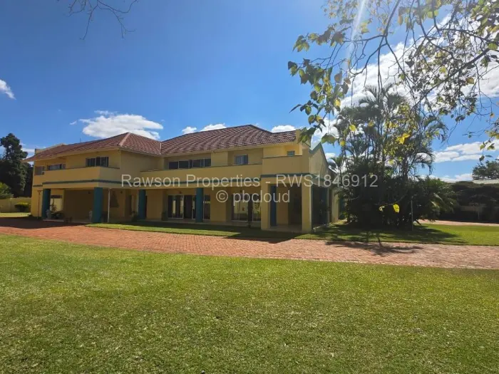 6 Bedroom House for Sale in Mount Pleasant, Harare