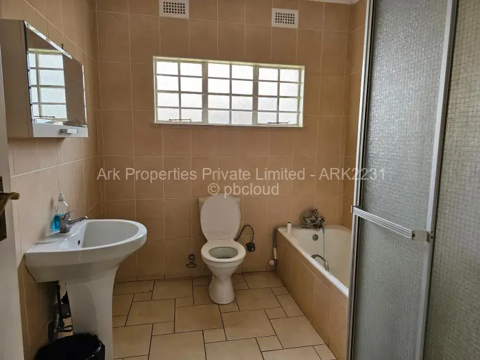 Office to Rent in Gunhill