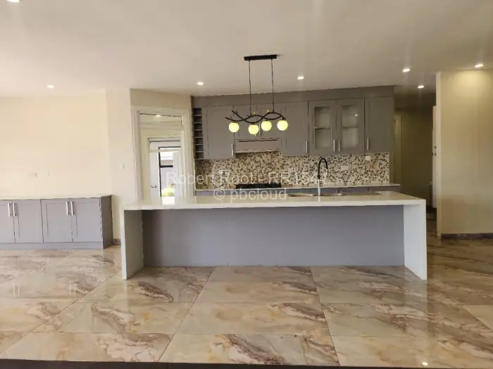 4 Bedroom House to Rent in Helensvale