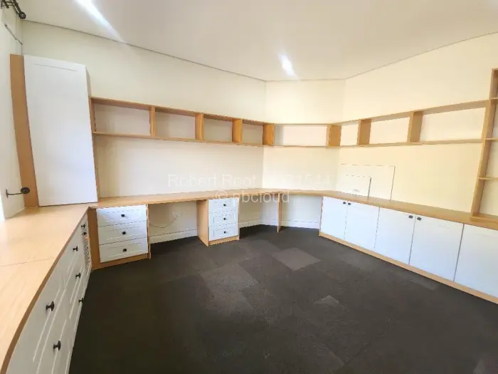 4 Bedroom House to Rent in Helensvale