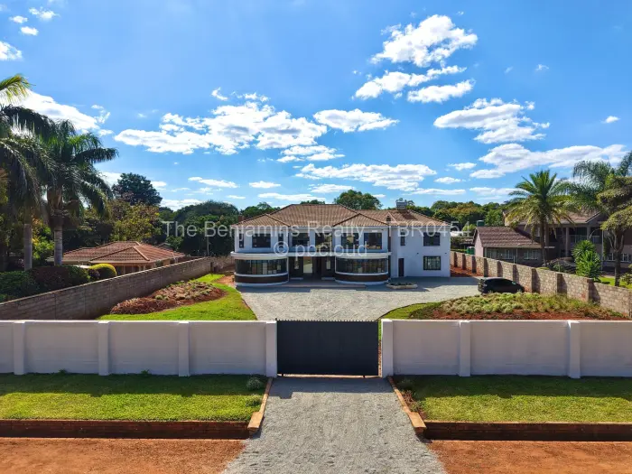 7 Bedroom House for Sale in Borrowdale West, Harare