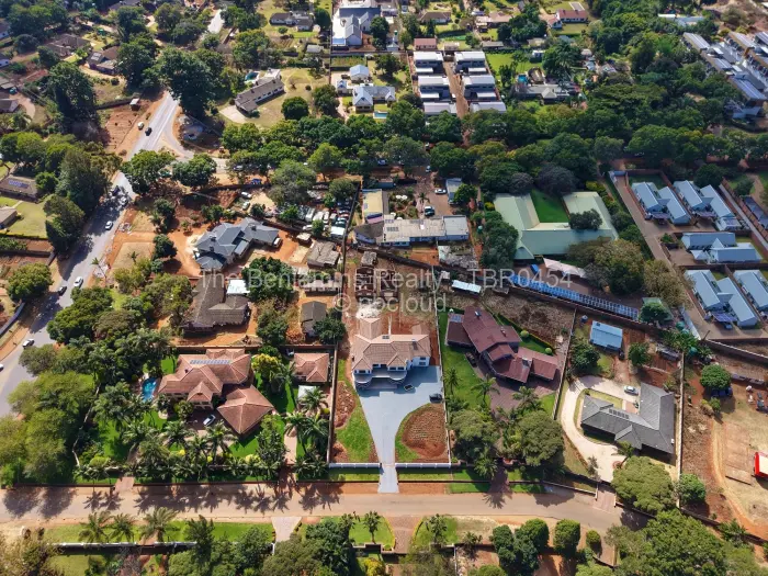 7 Bedroom House for Sale in Borrowdale West, Harare