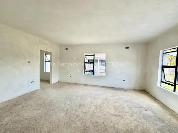 7 Bedroom House for Sale in Borrowdale West, Harare