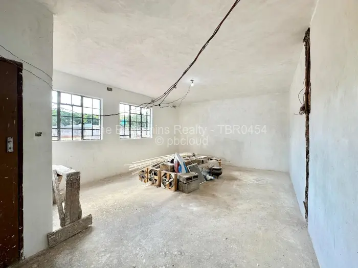 7 Bedroom House for Sale in Borrowdale West, Harare