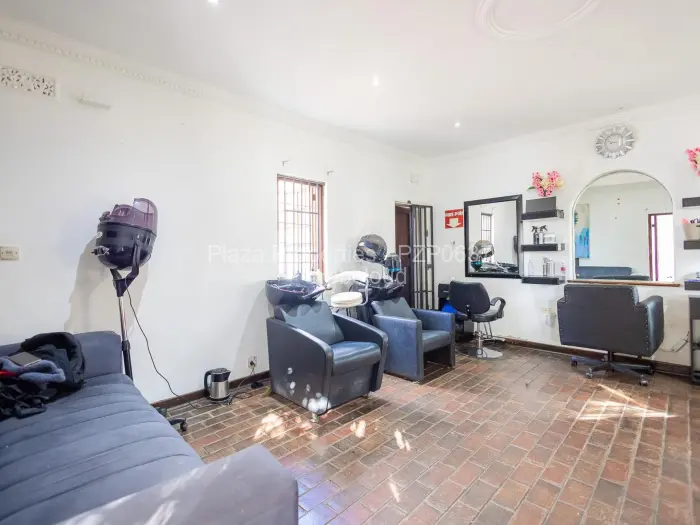 4 Bedroom House for Sale in Alexandra Park, Harare
