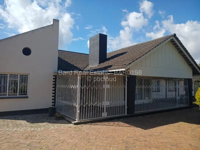 4 Bedroom House for Sale in Bluff Hill, Harare