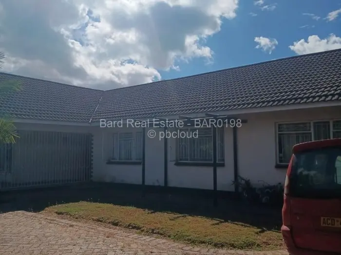 4 Bedroom House for Sale in Bluff Hill, Harare