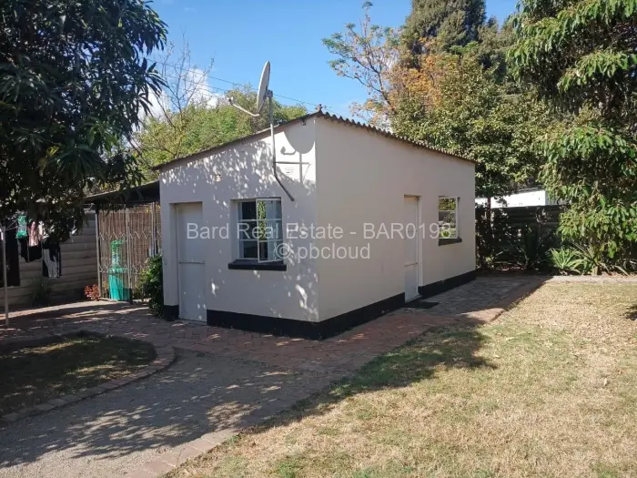 4 Bedroom House for Sale in Bluff Hill, Harare