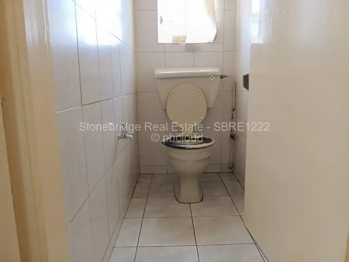 5 Bedroom House for Sale in Northend, Bulawayo