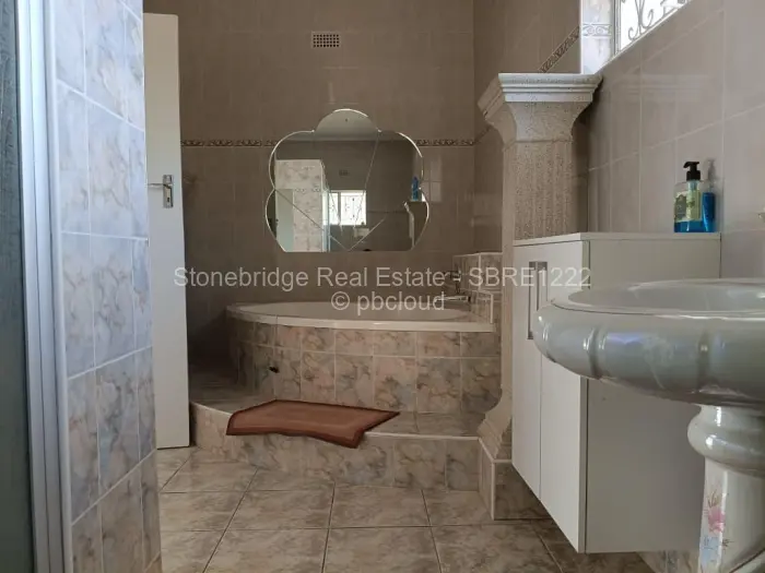 5 Bedroom House for Sale in Northend, Bulawayo