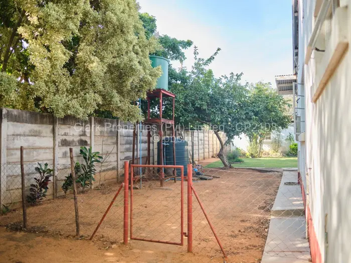 2 Bedroom House for Sale in Hillside Byo, Bulawayo