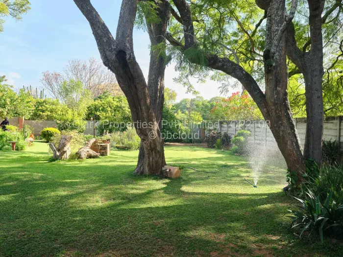 2 Bedroom House for Sale in Hillside Byo, Bulawayo