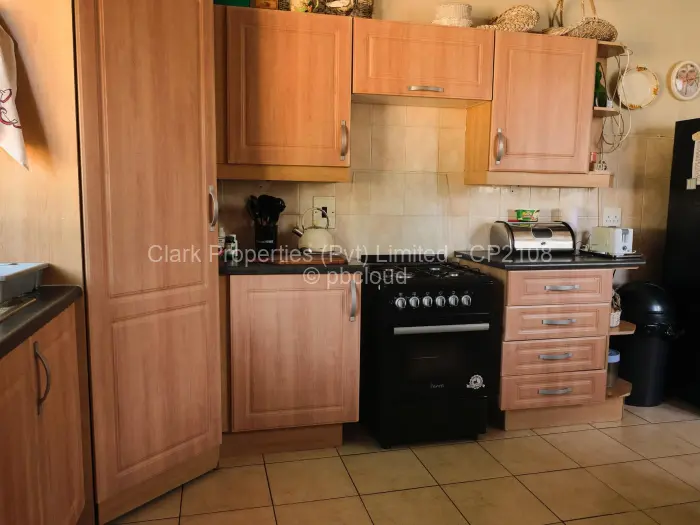 2 Bedroom House for Sale in Hillside Byo, Bulawayo