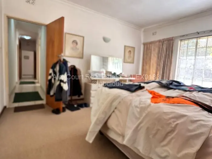 3 Bedroom House for Sale in Highlands, Harare