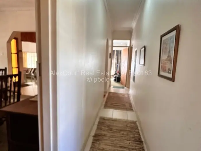 3 Bedroom House for Sale in Highlands, Harare