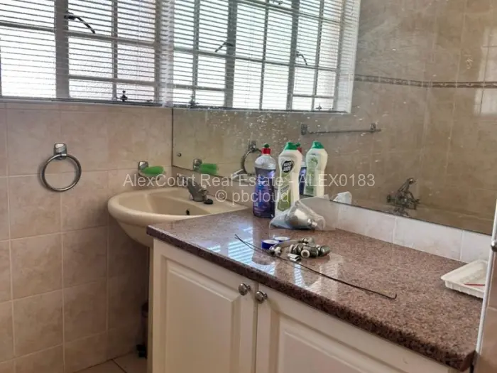 3 Bedroom House for Sale in Highlands, Harare