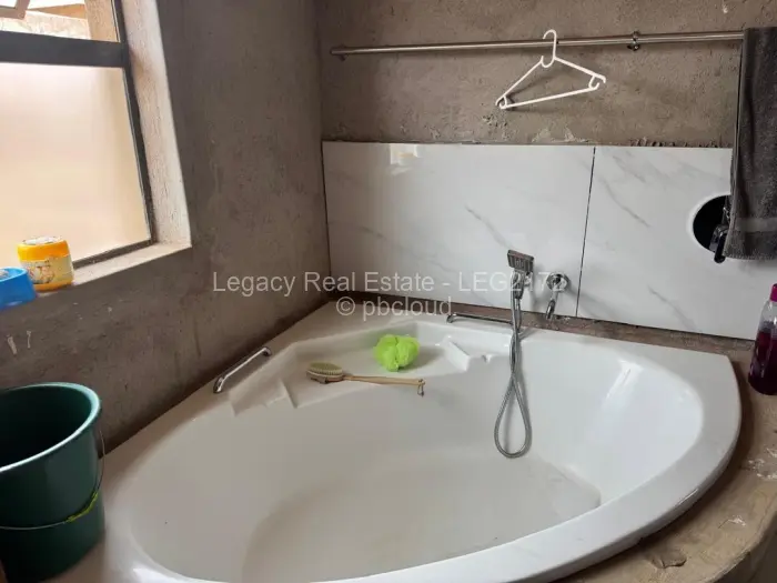 4 Bedroom House for Sale in Belvedere, Harare