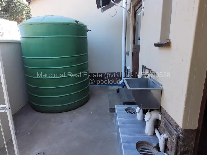 Townhouse/Cluster to Rent in Newlands