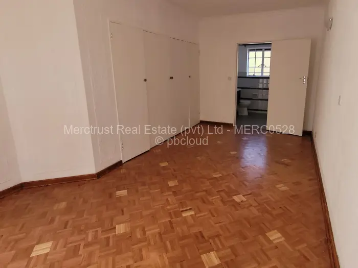 Townhouse/Cluster to Rent in Newlands