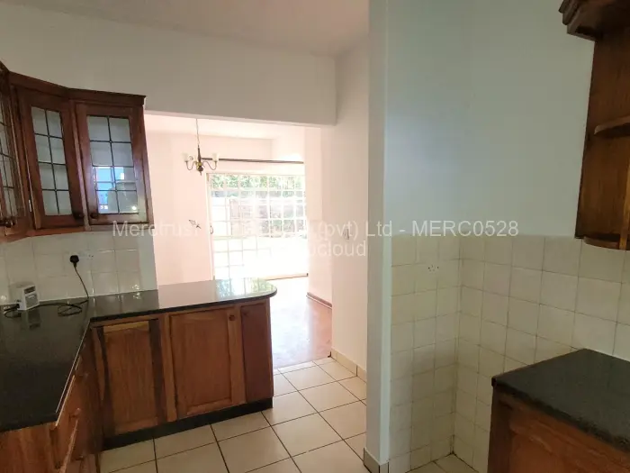 Townhouse/Cluster to Rent in Newlands