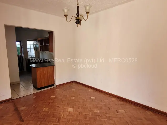 Townhouse/Cluster to Rent in Newlands