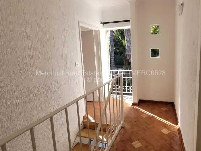 Townhouse/Cluster to Rent in Newlands