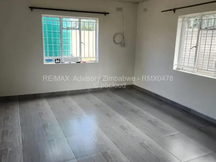2 Bedroom Cottage/Garden Flat to Rent in Manresa