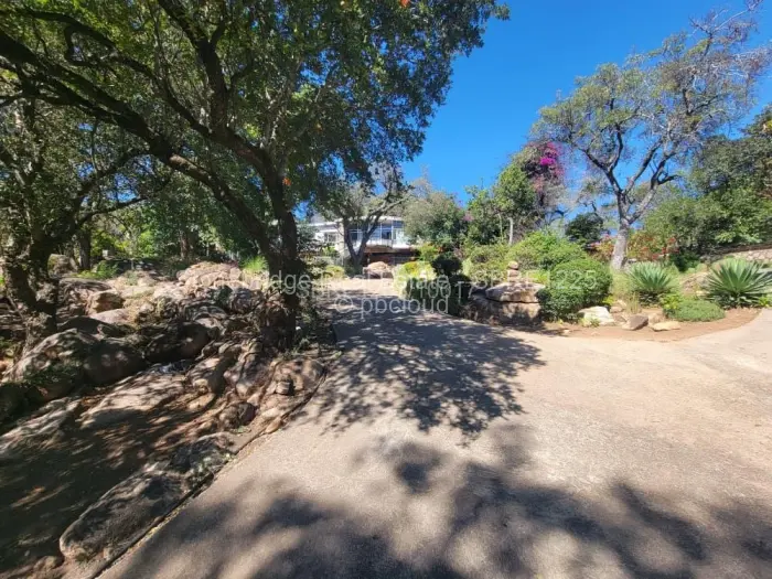 4 Bedroom House for Sale in Burnside, Bulawayo